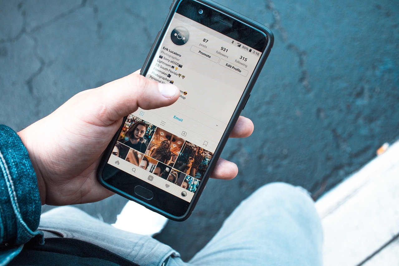 How social media links can boost your online presence